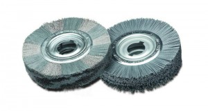 LESSMANN Entgrat-Rundbürsten Drm 250 mm breit 55-60 mm Rohr 100 mm Schleifborsten SIC K 180/1,0 mm Bohrung 50,8 mm mit Doppelkeilnut 13 x 7 mm
