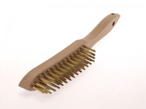 LESSMANN Handbürste mit Holzkörper 4-Reihig MES Messingdraht gewellt 0,15
Länge 290 mm/Besatz 140 mm/Höhe 25 mm Loch ø 10 mm