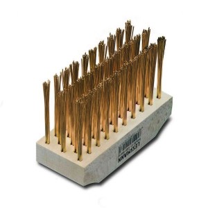 LESSMANN Fugen-Besen Holz Körper140 x 60 x 40 mm 5 rhg. x 9/10 Stahldraht vermessingt STM glatt 0.50 mm Besatzhöhe 70/60 mm (stufig) Stielloch DRM 22 mm (Preis auf Anfrage)
