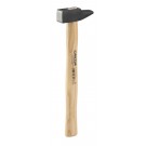 RUTHE Schlosserhammer Esche, Französische Form Französische Form, aus Qualitätsstahl, Kopf schwarz lackiert, im Gesenk geschmiedet, gehärtet und angelassen, Rostschutz durch Pulverlackierung, Bahn und Pinne geschliffen, Stiel Esche, doppelt geschweift