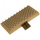 LESSMANN Edelputzkratzer mit Gurt mit Holzkörper u. 86 Stahlstifte
Länge 190 mm/Breite 97 mm/Besatz 97x165 Höhe 16 mm